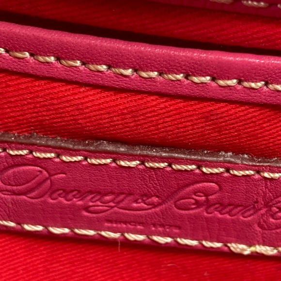 Dooney & Bourke Retro Embossed Pink Safari Crossbody Purse Shoulder Bag - Picture 10 of 16